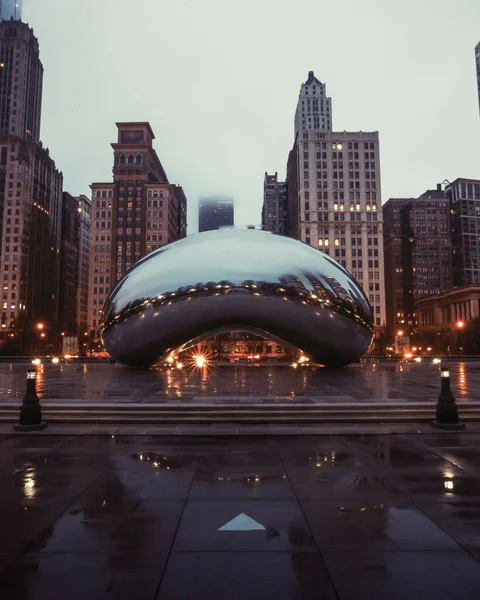 Egy Függőleges Felvétel Chicagói Bab Szoborról Millennium Parkban Chicagóban — Stock Fotó