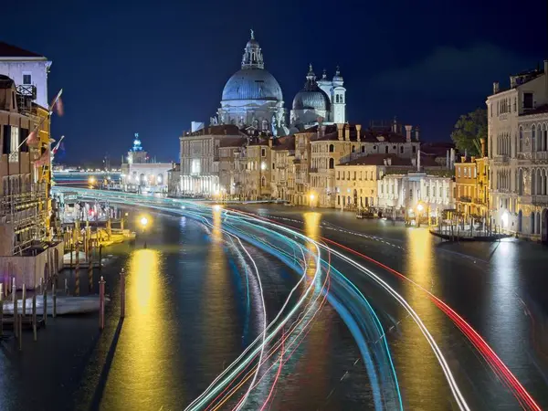 Natttrafik Canal Grande Venedig Italien — Stockfoto