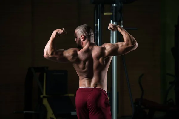 Portrait Attractive Fitness Model Showing His Athletic Body Workout Gym — Stock Photo, Image