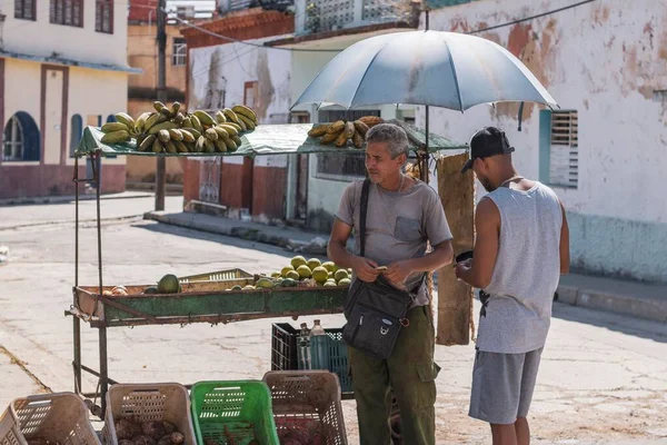Vendedor Frutas Rua Matanzas Cuba — Fotografia de Stock