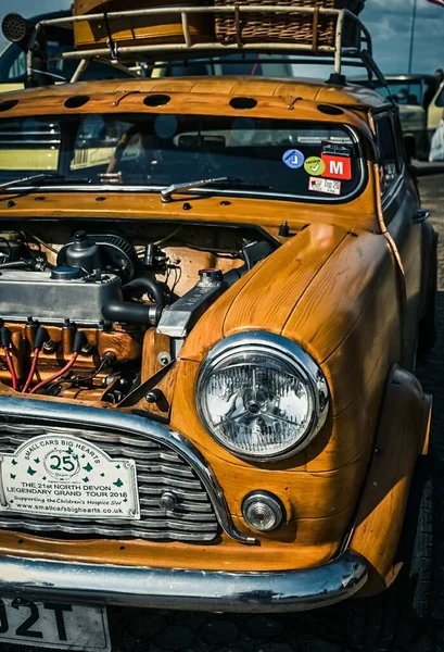 Vertical Closeup Orange Vintage Car Classic Car Show — Stock Photo, Image