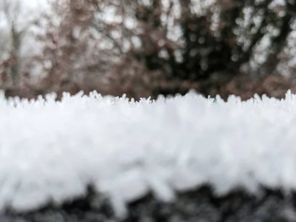 Egy Közeli Felvétel Fehér Bolyhos Hóról Földön Egy Hideg Téli — Stock Fotó