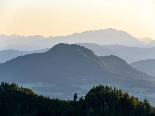 Een Prachtige Opname Van Landschappen Van Magdalensberg Karinthië Oostenrijk — Stockfoto