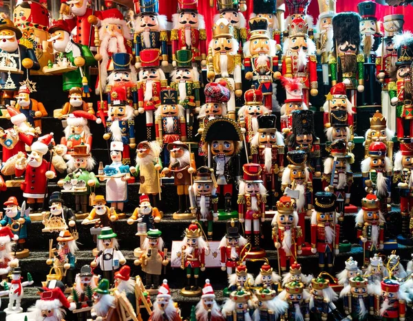 Notenkrakers Presenteren Zich Kerstmarkt Tijdens Weihnachten Aken Duitsland — Stockfoto