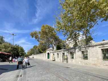 İstanbul, Türkiye 'deki antik binaların düşük açılı görüntüsü