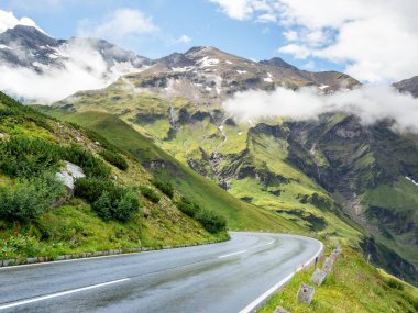 Carinthia 'daki Grossglockner High Alpine Yolu' nun güzel bir görüntüsü.