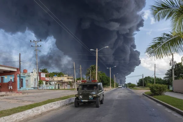 Vue Rideau Fumée Explosion Des Réservoirs Carburant Base Matanzas Cuba — Photo