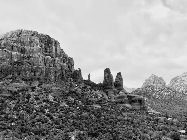 Grayscale Shot Rock Formations Sedona Arizona — Stock Photo, Image