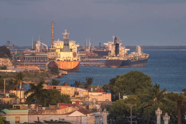 Küba Matanzas Limanında Indirilen Petrol Teknelerinin Havadan Çekilmiş Görüntüleri — Stok fotoğraf