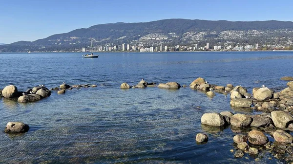 Uma Bela Vista Lago Perto Das Montanhas Vancouver Canadá — Fotografia de Stock