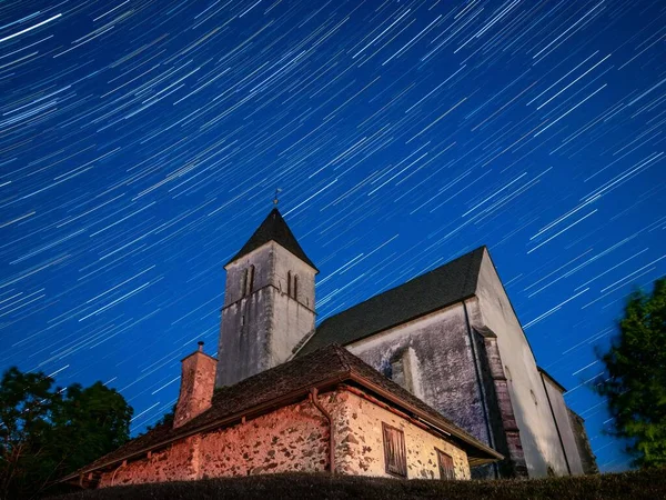 Low Angle Shot Church Summit Magdalensberg Carinthia Sky Full Stars — Stock Photo, Image