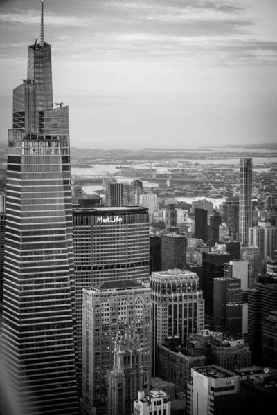 Вертикальный Серый Масштаб Эмпайр Стейт Билдинг Нью Йорке Соединенные Штаты — стоковое фото