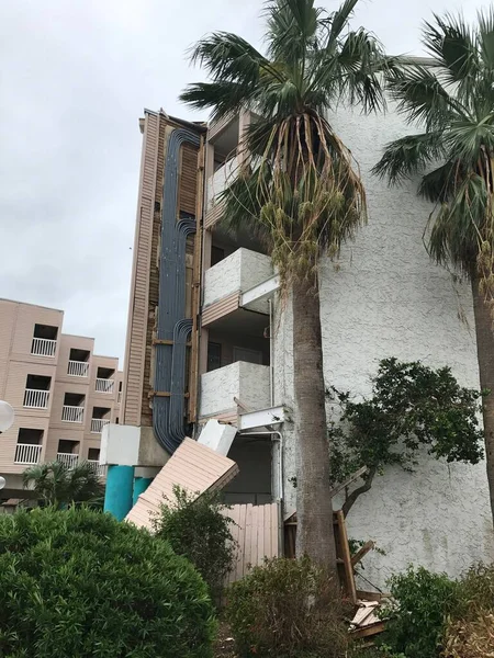 stock image A vertical shot of a damaged building after Hurricane Harvey