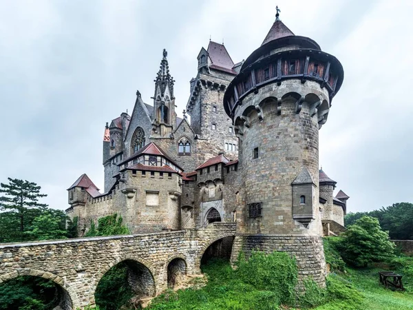 Eine Schöne Aufnahme Der Burg Kreuzenstein Leobendorf Österreich — Stockfoto