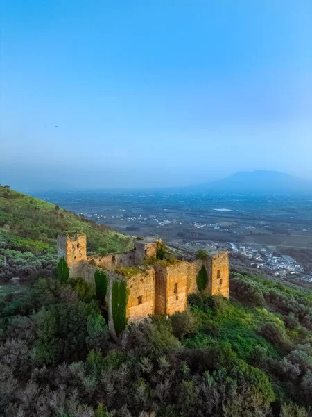 Ruins Lombard Castle Matinale Magnificent View Maddaloni Valley Vesuvius — Stock Photo, Image