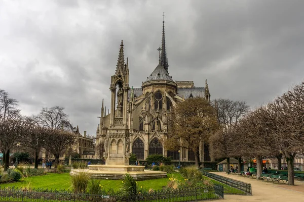 Dama Notre Parigi Francia Contro Cielo Nuvoloso — Foto Stock