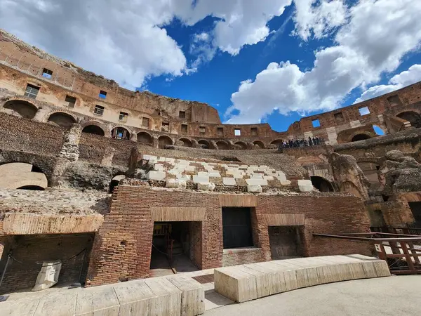 Coliseu Roma Itália Contra Céu Nublado — Fotografia de Stock