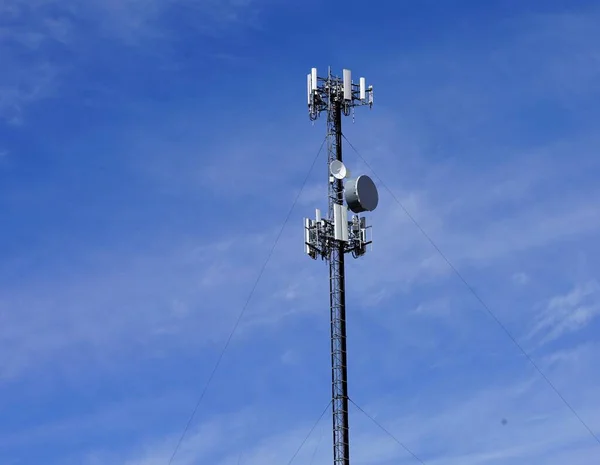 Cell Tower Background Blue Sky — Stock Photo, Image