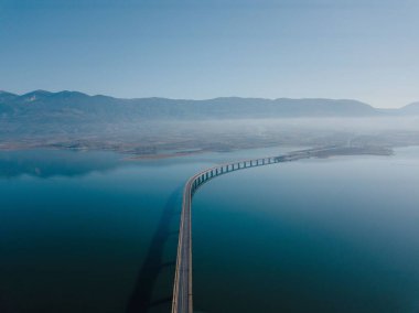 Oleron Köprüsü 'nün Fransa' yı Oleron Adası 'na bağlayan hava görüntüsü.
