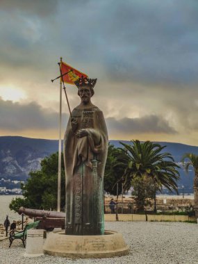 Herceg Novi 'de Kral Stefan Tvrtko' nun Tarihi Anıtı dikey olarak kapatıldı.