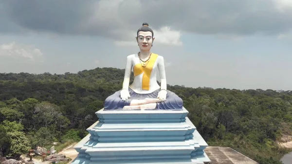 Uma Vista Aérea Estátua Buda Sentado Kampot Camboja — Fotografia de Stock