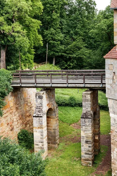 Plano Vertical Del Antiguo Puente Medieval Del Castillo Altenburg Ciudad —  Fotos de Stock
