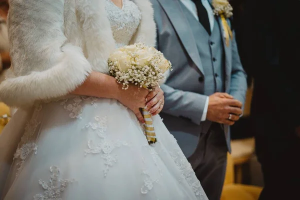 Ein Schöner Blick Auf Einen Bräutigam Und Die Hand Der — Stockfoto