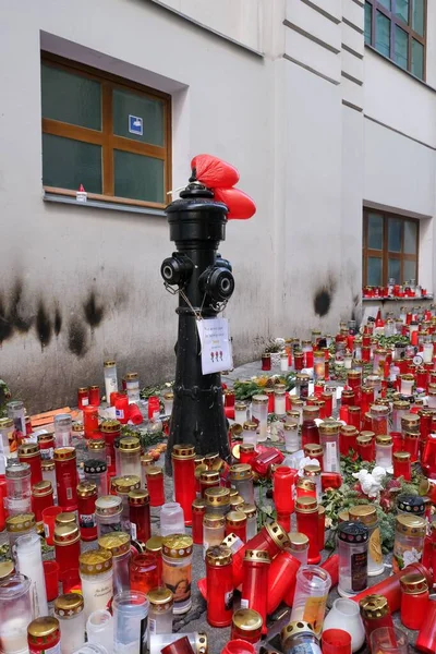 在2020年11月维也纳恐怖袭击事件之后 蜡烛被烧掉了 — 图库照片