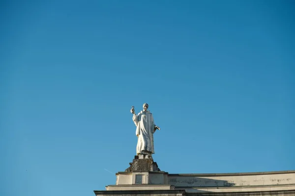 Escultura Santuario Nuestra Señora Fátima Portugal Contra Cielo Azul — Foto de Stock