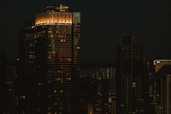 Una Scena Notturna Del Centro Kuala Lumpur Con Luci Illuminanti — Foto Stock