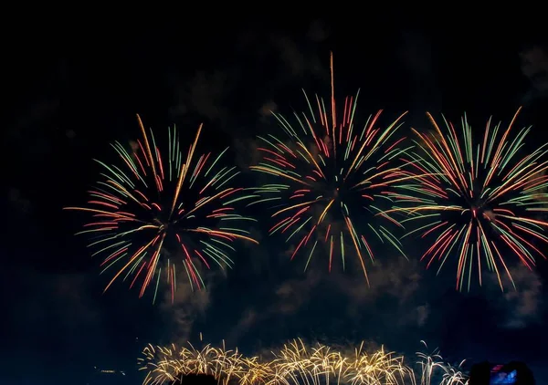 Fogos Artifício Coloridos Céu Noite Conceito Férias Celebração — Fotografia de Stock