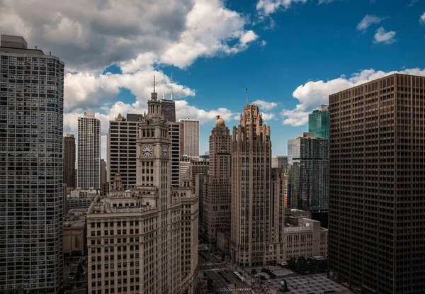 Wrigley Binasının Chicago Daki Tribune Binasının Güzel Manzarası — Stok fotoğraf