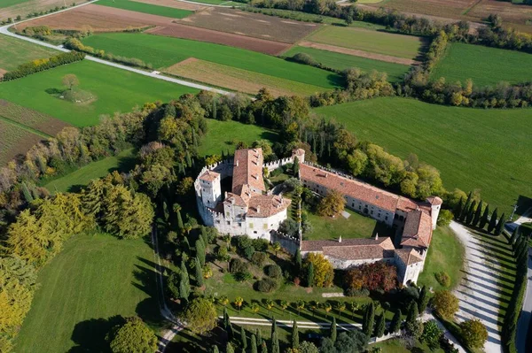 Una Ripresa Aerea Del Medievale Castello Villalta Friuli Italia Con — Foto Stock