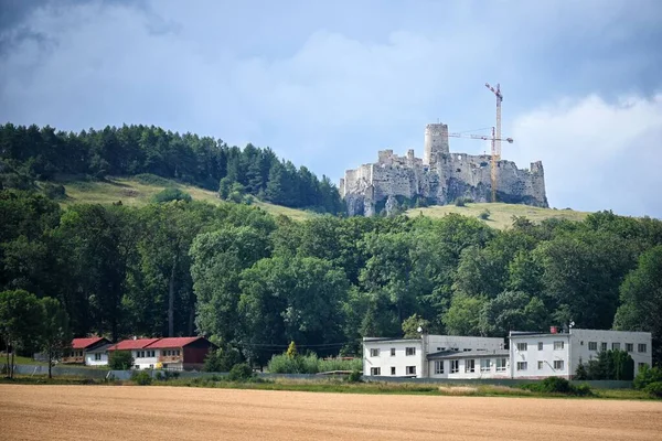 Castelo Spissky Com Céu Azul Nublado Fundo Zegre Eslováquia — Fotografia de Stock