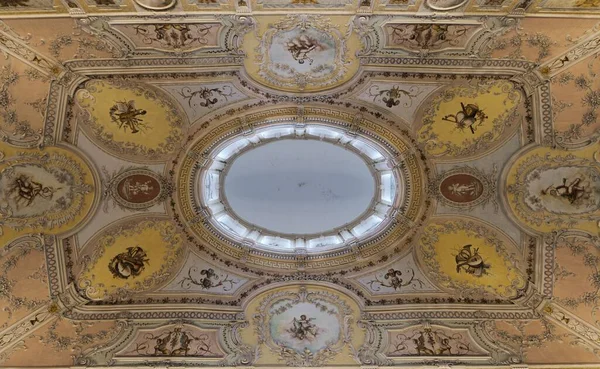 Colpo Basso Dell Antico Mosaico Soffitto Della Chiesa Portogallo Porto — Foto Stock