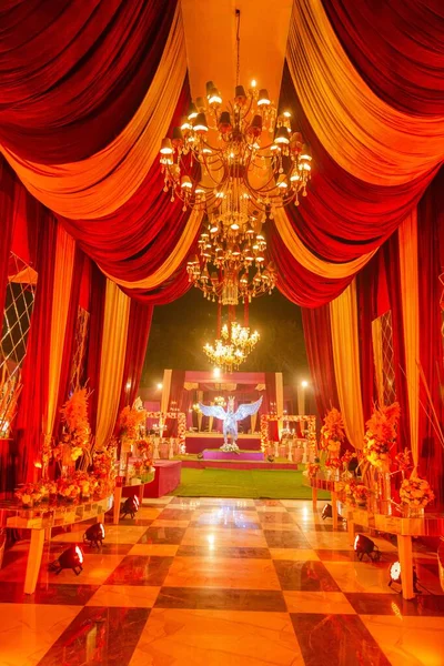 Schöne Dekorationen Kulturprogramm Hochzeitsdekorationen Requisiten Kerzenlicht — Stockfoto