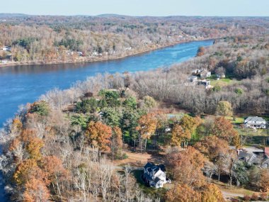 Sonbahar gününde güzel doğa manzarası