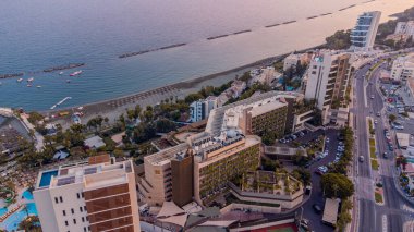 Four Seasons Hotel, Limasol, Kıbrıs 'ın hava manzarası  