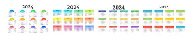 2024 için dört takvim seti beyaz arka planda izole edildi. Pazardan pazartesiye, iş planı. Vektör illüstrasyonu