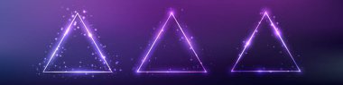 Mavi arka planda ışıldayan üç neon üçgen çerçeve seti. Boş parlayan tekno fon. Vektör illüstrasyonu