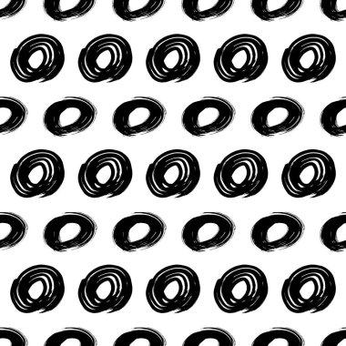 Siyah grunge fırça darbeleriyle kusursuz desen üçgen ve daireler beyaz arka planda oluşur. Vektör illüstrasyonu