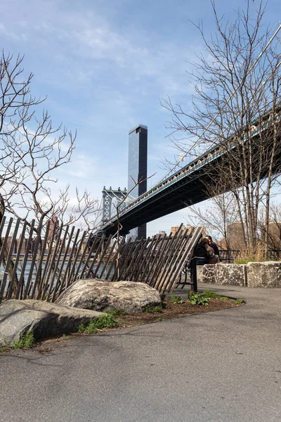 View Manhattan Bridge Sunny Day Brooklyn Bridge Park — Fotografia de Stock