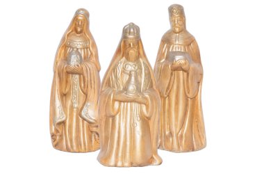 Üç bilge adamın altın heykelleri. Caspar, Melchior ve Balthasar. Porselen ahır heykelcikleri. Dini bayram kutlaması.