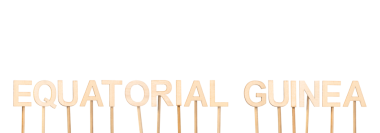 Ekvator Ginesi ahşap harflerle, dekoratif ve minimalist stil çubuklarla tutulmuş. Web Afişi.