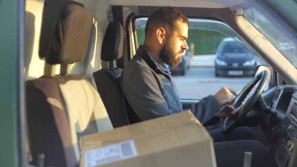 Delivery Man Working Van Holding Tablet Next Parcel Ready Deliver — Stock Video