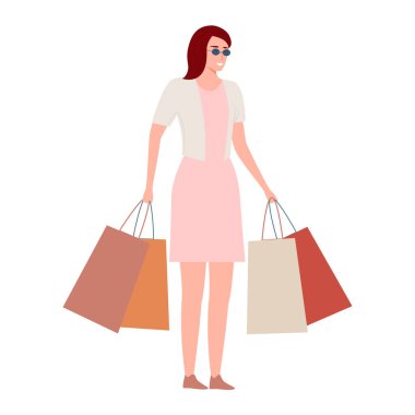 Alışveriş sonrası beyaz arka planda izole edilmiş alışveriş torbaları tutan genç moda kadını. Yaz tarzı modern bir kız. Vektör illüstrasyonu