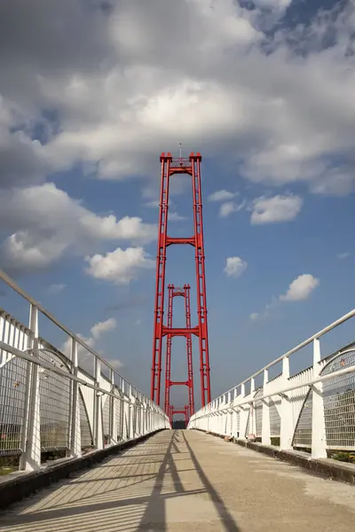 Červený Most Ostrově Kumala Který Přístupný Jedné Turistických Destinací Městě — Stock fotografie