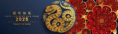 Mutlu Çin Yeni Yılı 2025 çiçek, fener, Asya unsurları yılan logosu kırmızı ve altın rengi arka planda kesilmiş yılan burcu işareti. Çeviri: Yılan 'ın 2025 yılı kutlu olsun. )