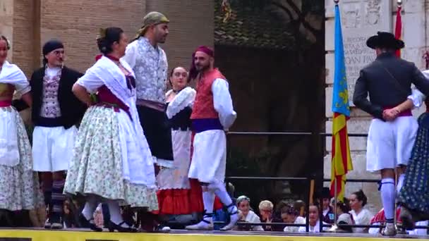 Испания Валенсия Декабря 2022 Года Исторические Традиционные Танцы Национальных Костюмах — стоковое видео
