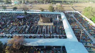 Kotilingeshwara Tapınağı 'ndaki Shivalinga' nın hava panoramik görüntüsü.